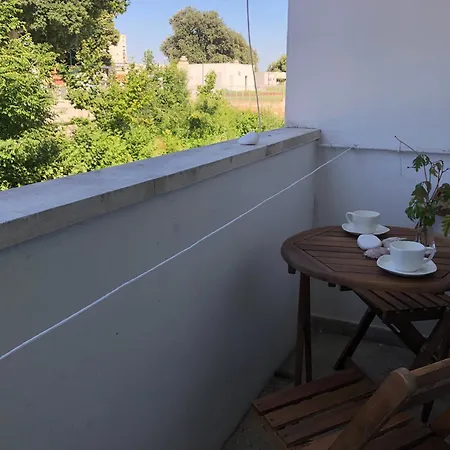 Cozy Overlooking The City Walls 公寓 扎达尔